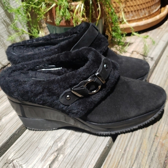 AQUATALIA Chloe Shearling Clog 6.5 - Picture 1 of 6
